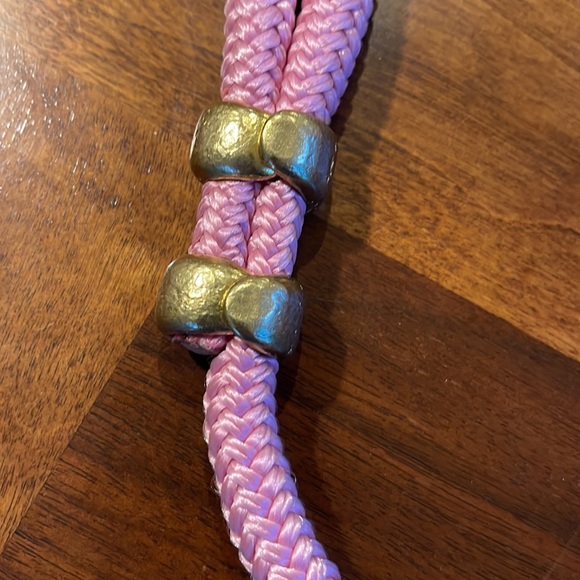 PINK MARINE ROPE LEASH WITH BRASS ACCENTS & FLORAL WASTE BAG DISPENSER - CUTE! - Picture 4 of 4